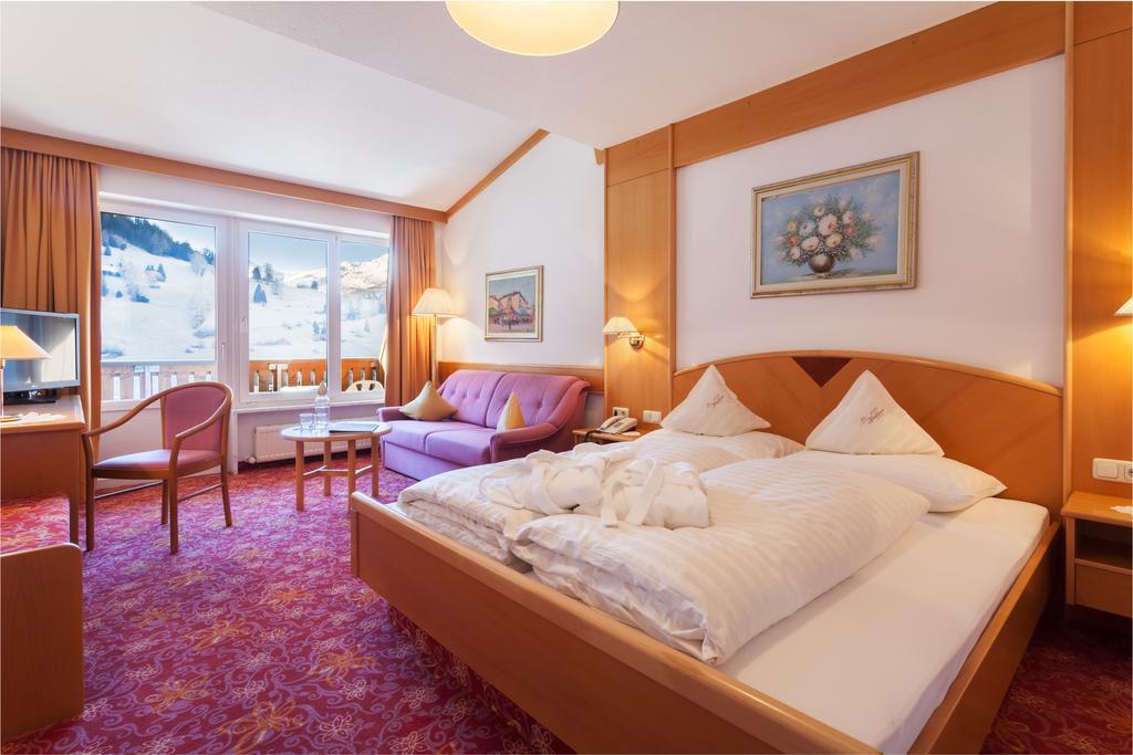Hotel Hochland Nauders Pokoj fotografie